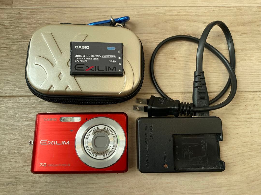 【美品】CASIO EXILIM EX-Z77 コンパクトデジタルカメラ