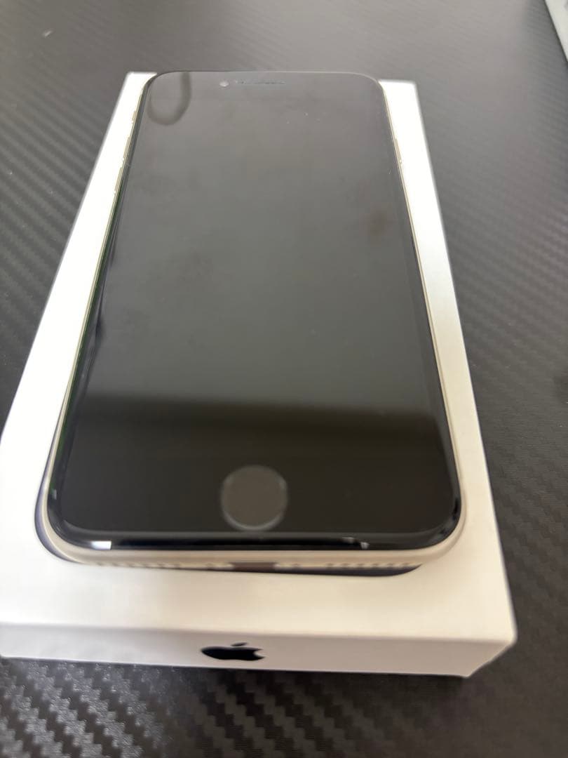 iPhone SE第3世代 64GB Starlight SIMロック解除済