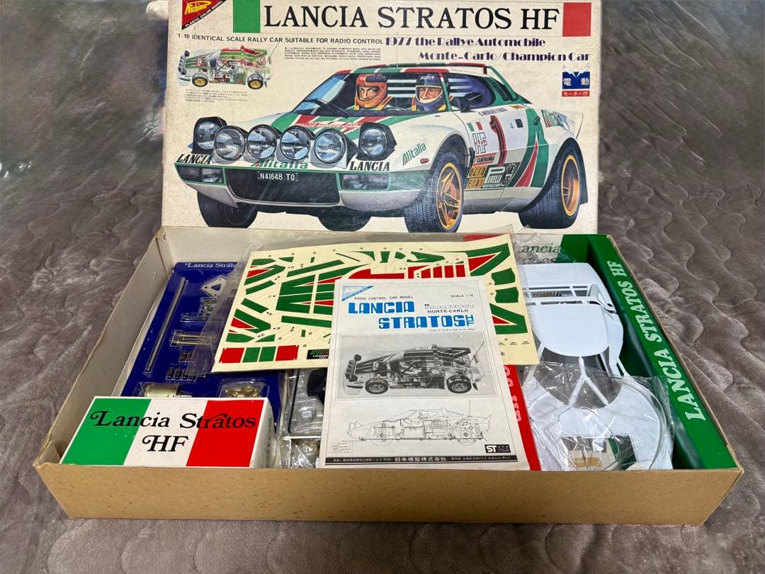 ウルトラ【絶版 希少】ニチモ 1/12ランチアストラトスHF 未組み立て