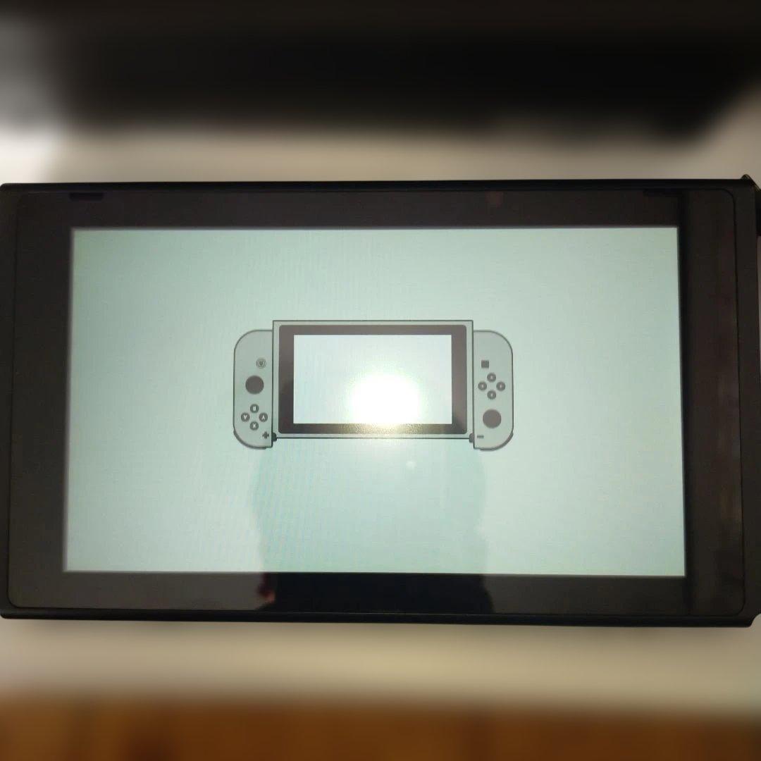 m*3様 Nintendo Switch 本体 2022年製