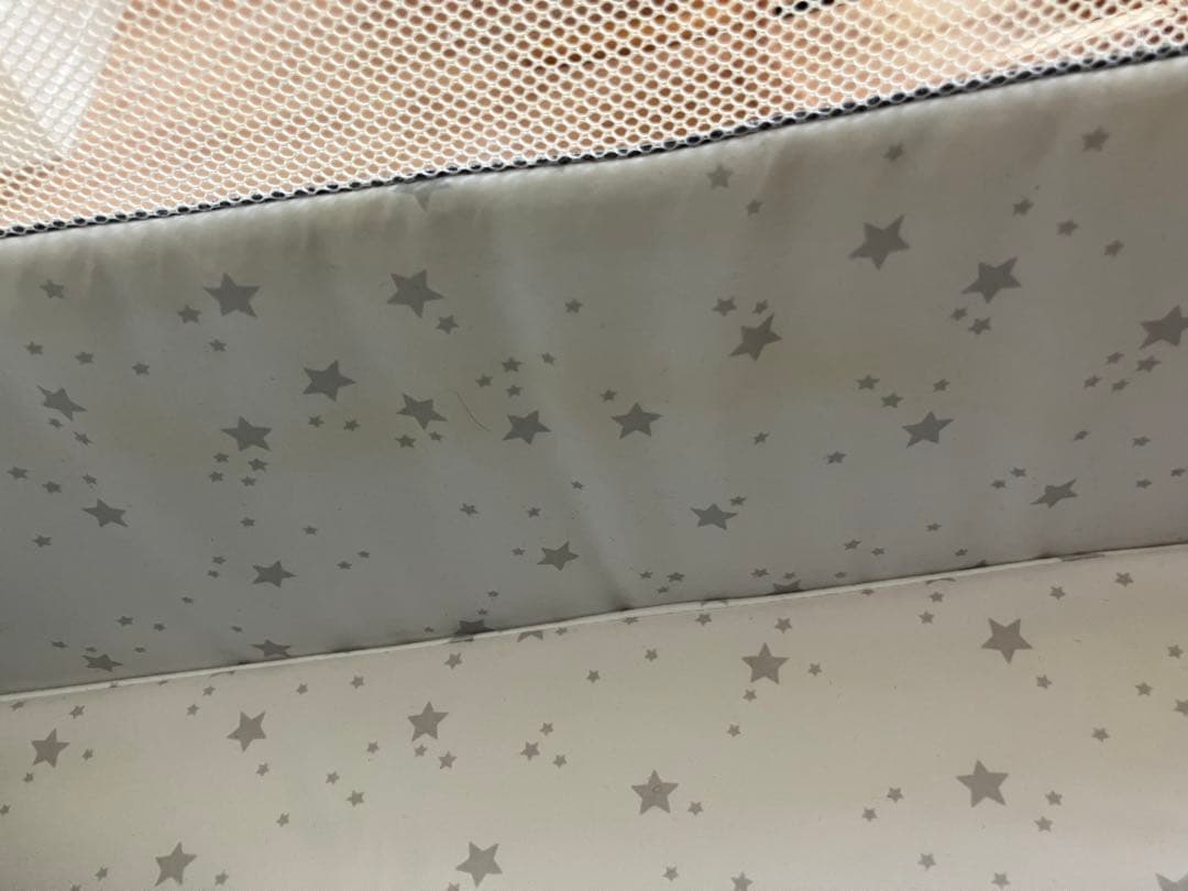 ベビーベッド　hzdmj 折り畳み