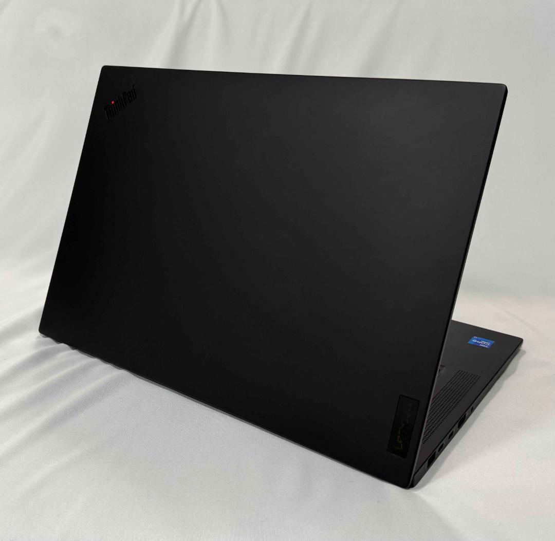 高性能 ThinkPad P1 Gen6 - i7/32GB/1.5TB/LTE