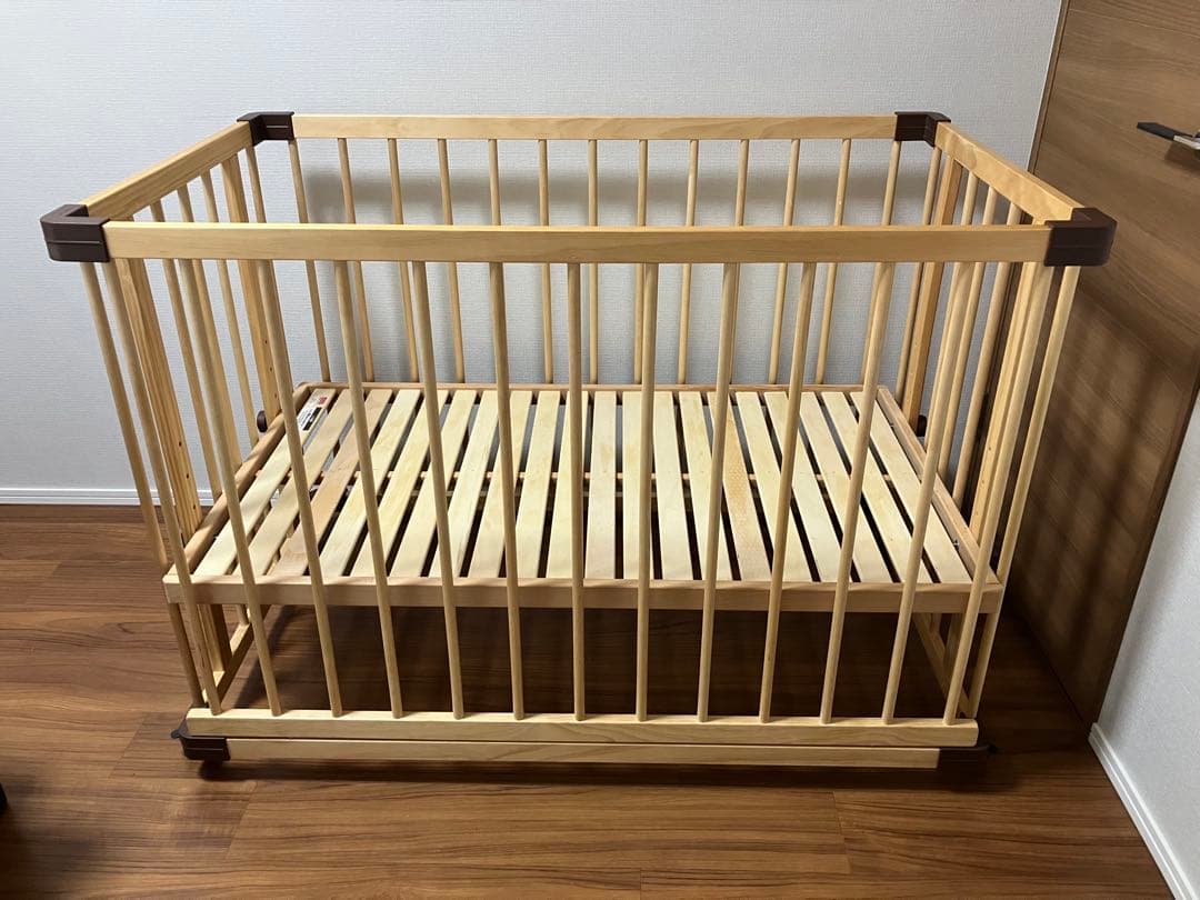 【送料込】farska ベッドサイドベッド03 安全ベルト付 ファルスカ