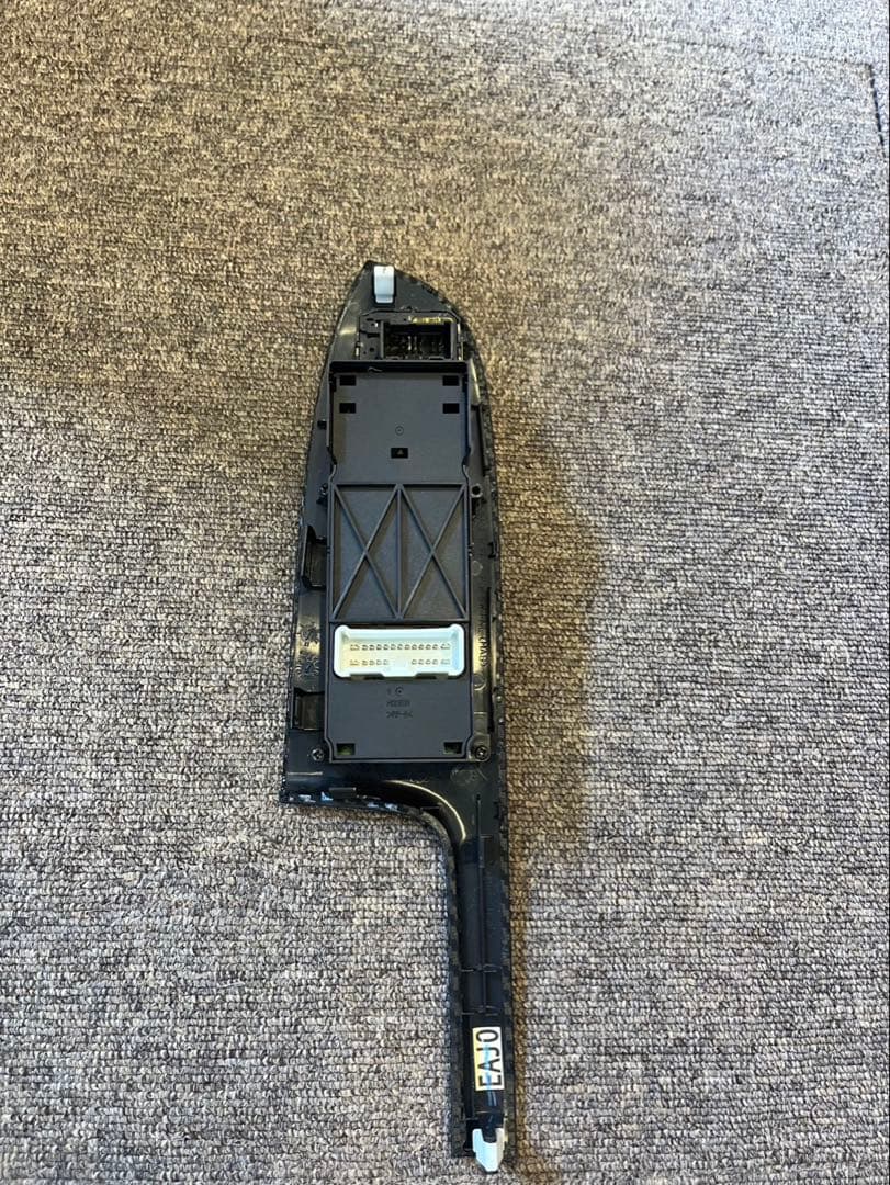 CL7 アコードEuro R カーボン調シート貼り付け パワーウィンドウスイッチ