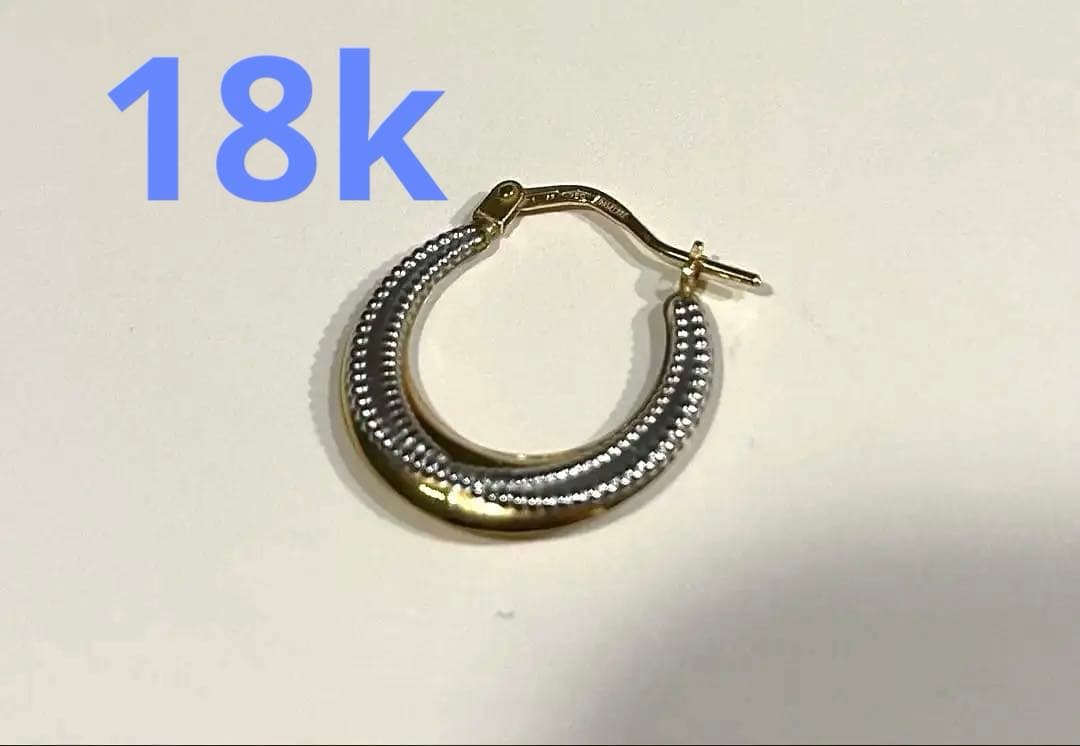 ウノアエレ　片耳　18K フープピアス　コンビ