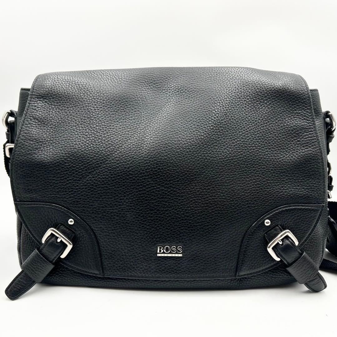 希少✨ ヒューゴボス メッセンジャーバッグ A4収納可 シボ革 ブラック ロゴ