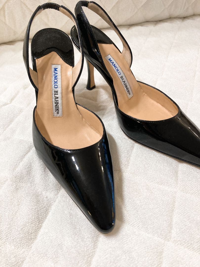 MANOLO BLAHNIK ブラック ハイヒール