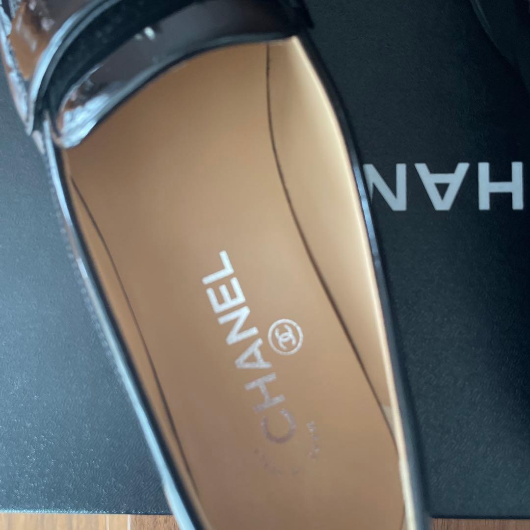 meruシャネル　パテントローファー　37.5センチ