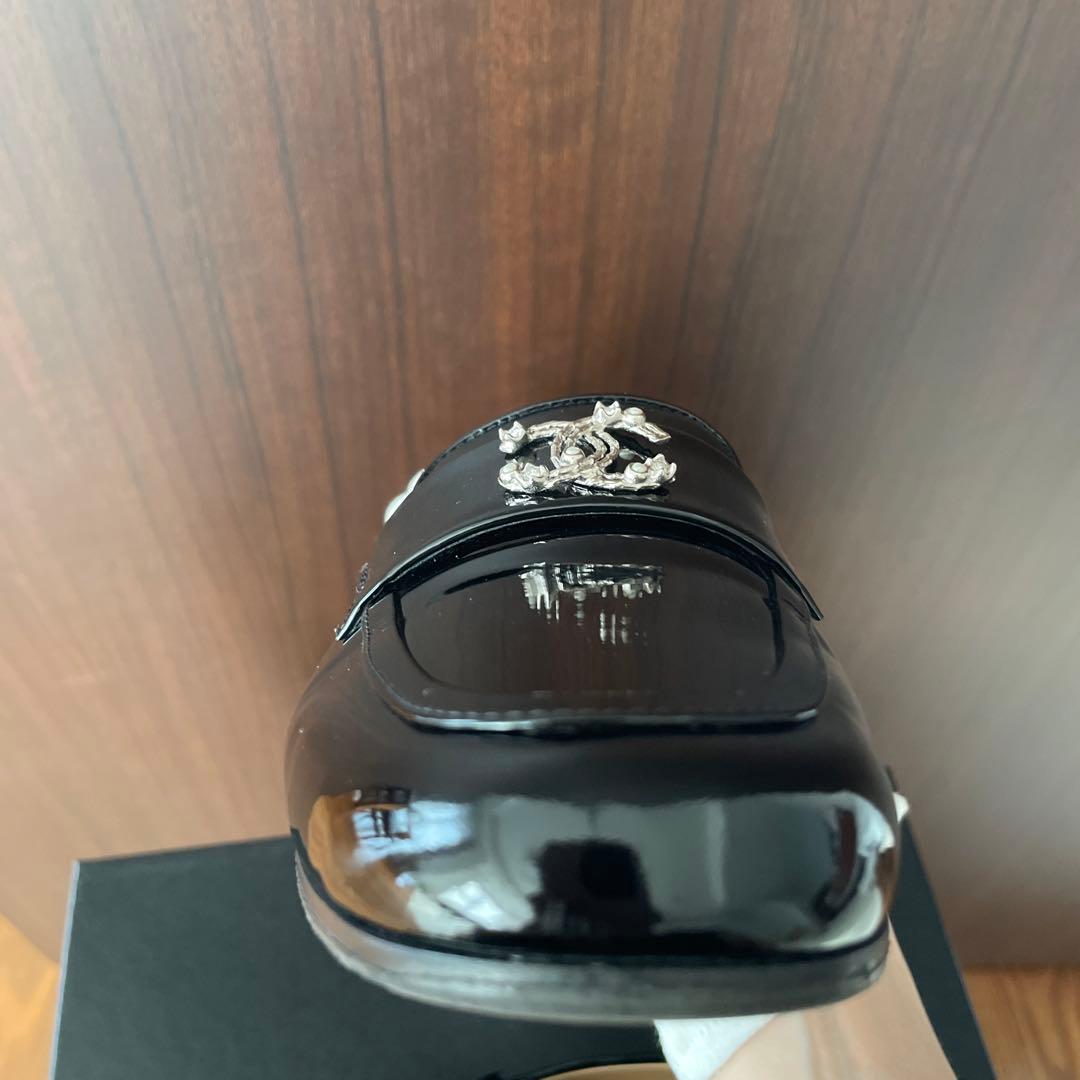 meruシャネル　パテントローファー　37.5センチ