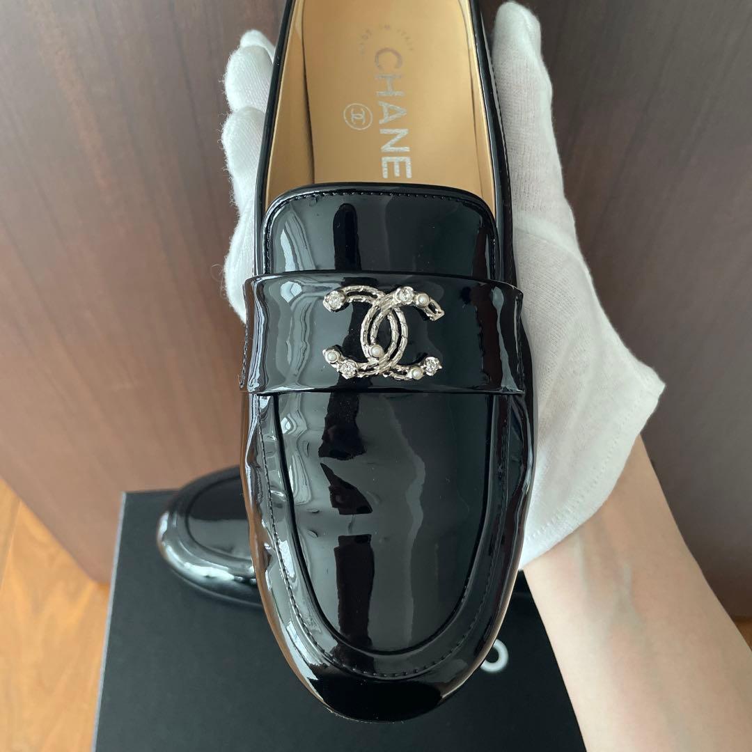 meruシャネル　パテントローファー　37.5センチ