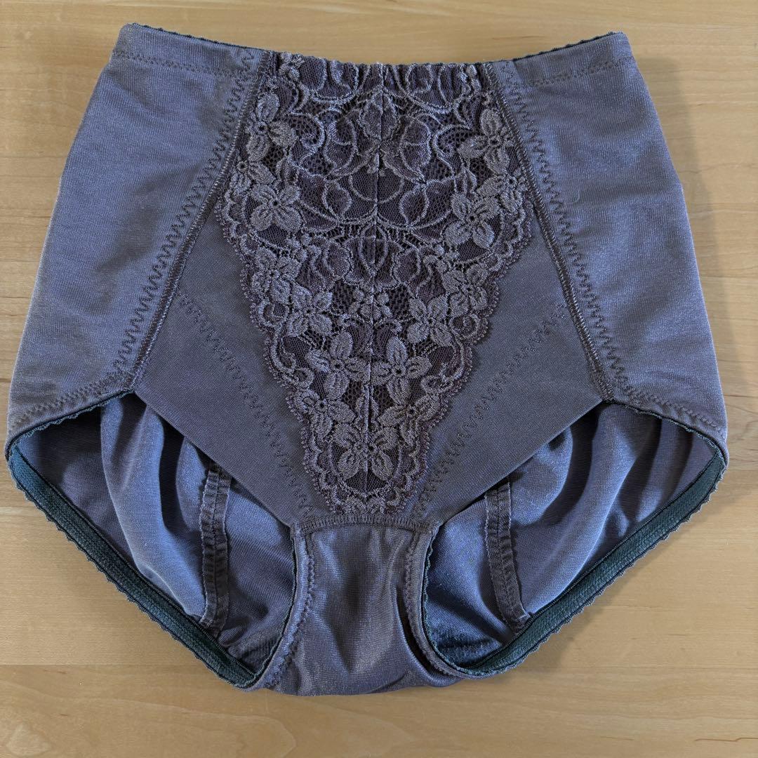 シャルレ　ボディスーツ　補正下着　ガードル　C70　ショコラ　セット売り