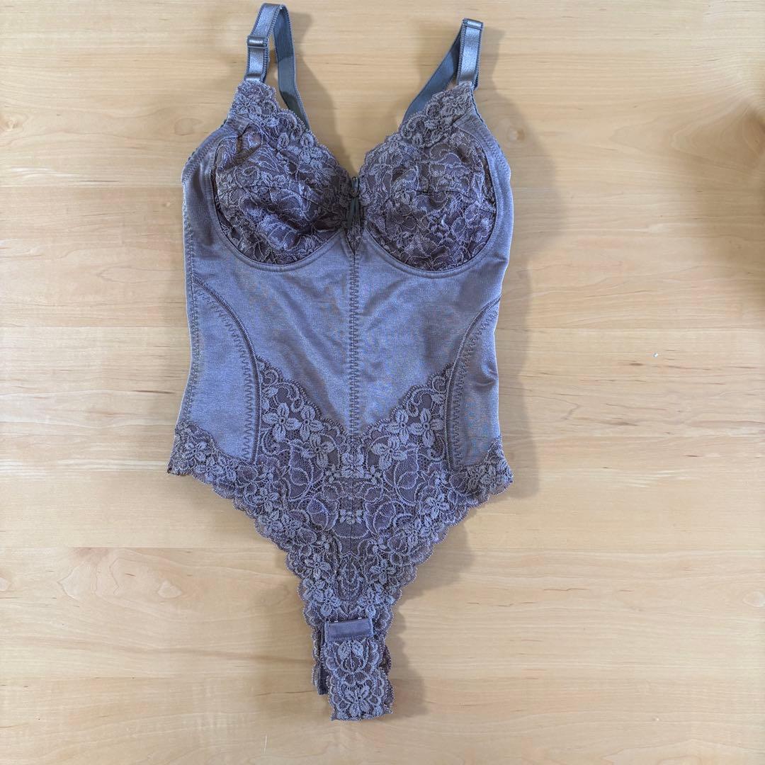 シャルレ　ボディスーツ　補正下着　ガードル　C70　ショコラ　セット売り