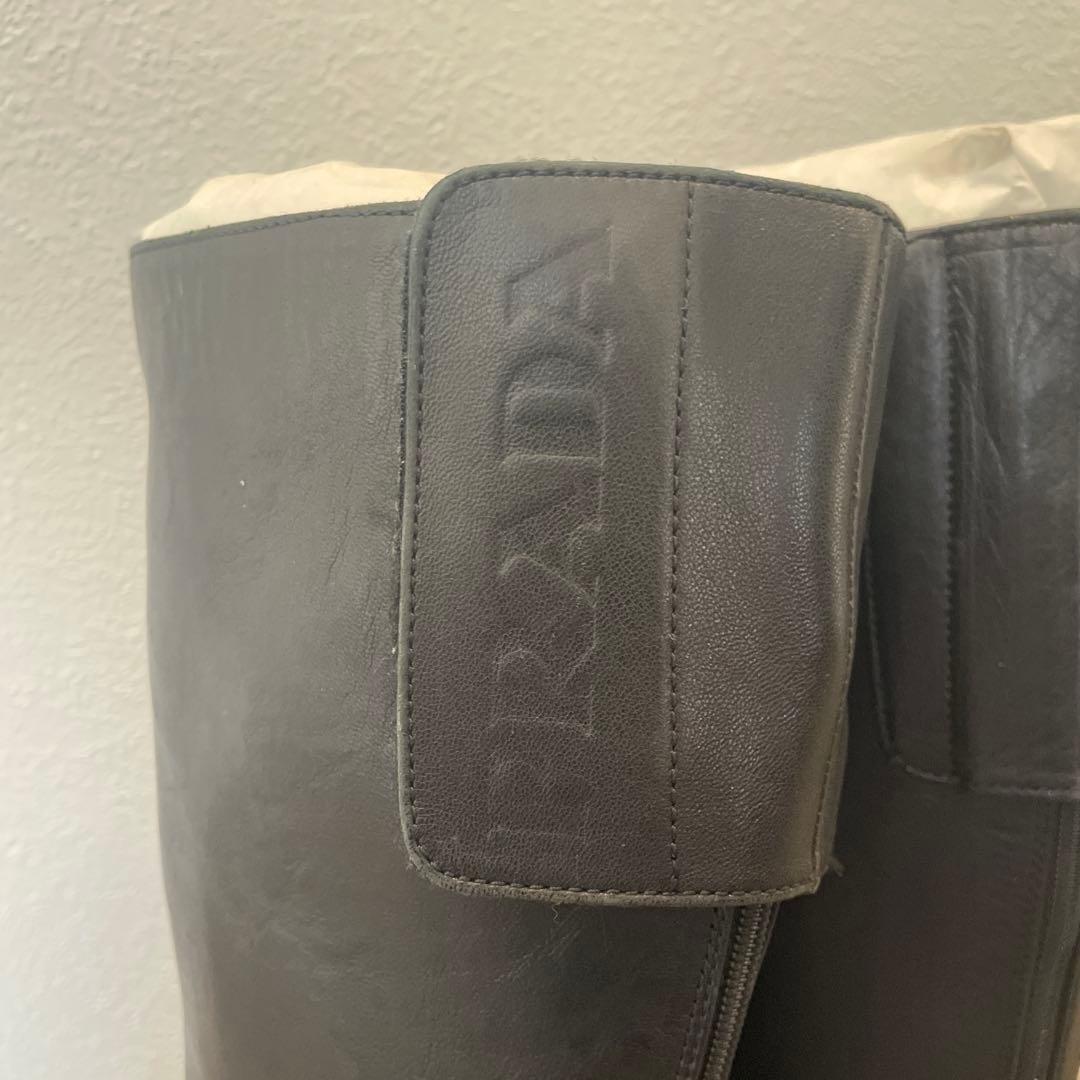 PRADA ブラックレザー ロングブーツ