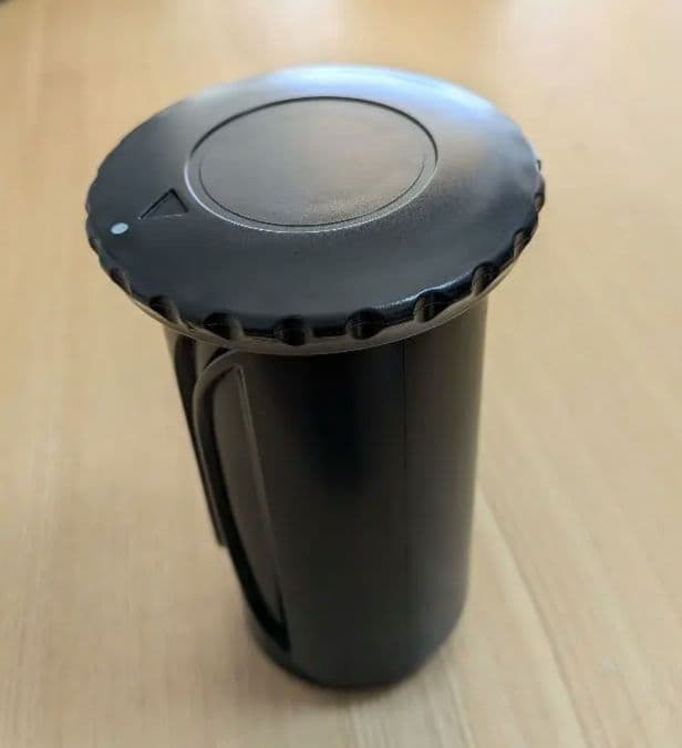 Kuvings ホールスロージューサー レッド