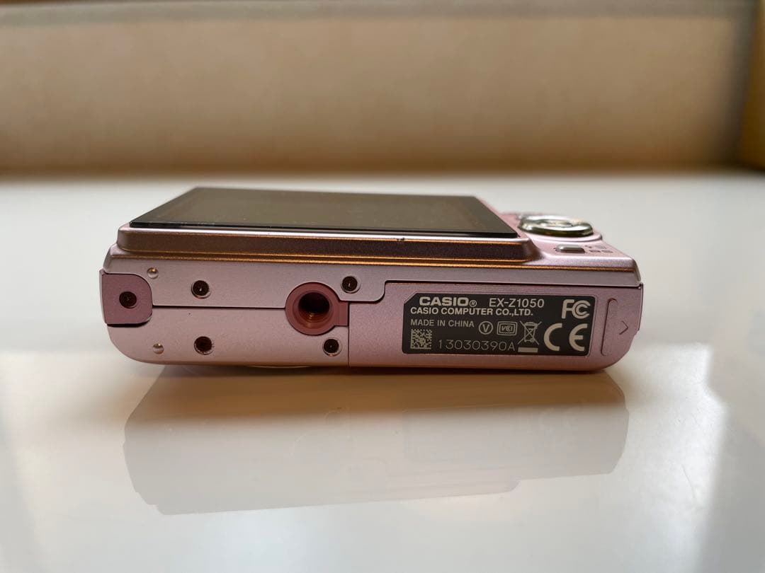 デジタルカメラ CASIO EXILIM EX-Z1050 PK