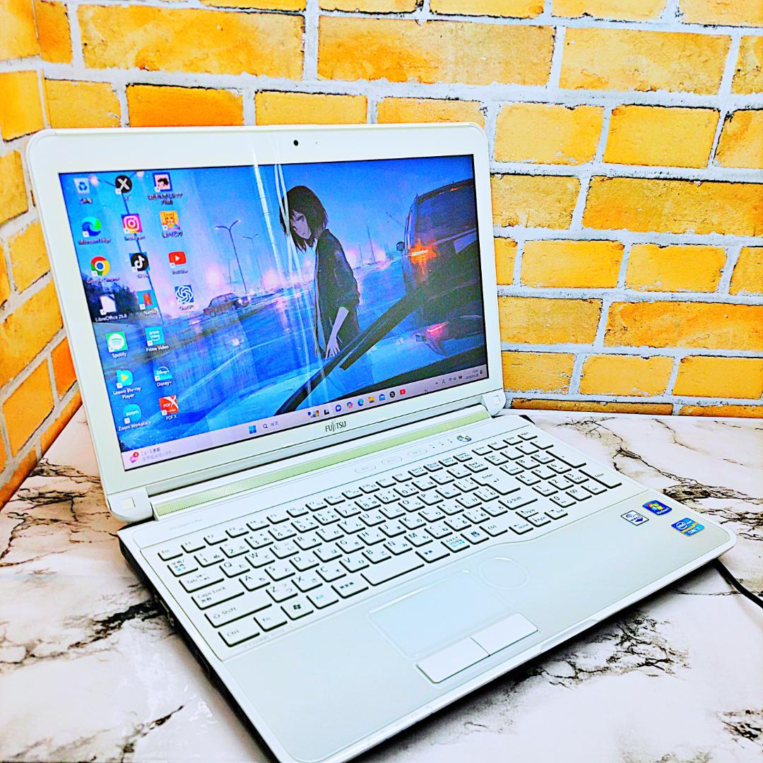 美品❣️最強i7搭載ノートパソコン❤️爆速SSD❤️メモリ8G✨ハイスぺ☘️