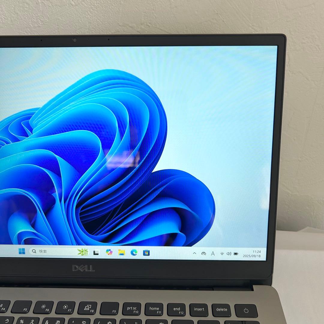 美品 DELL ノートPC SSD256 Win11 Corei5 A33