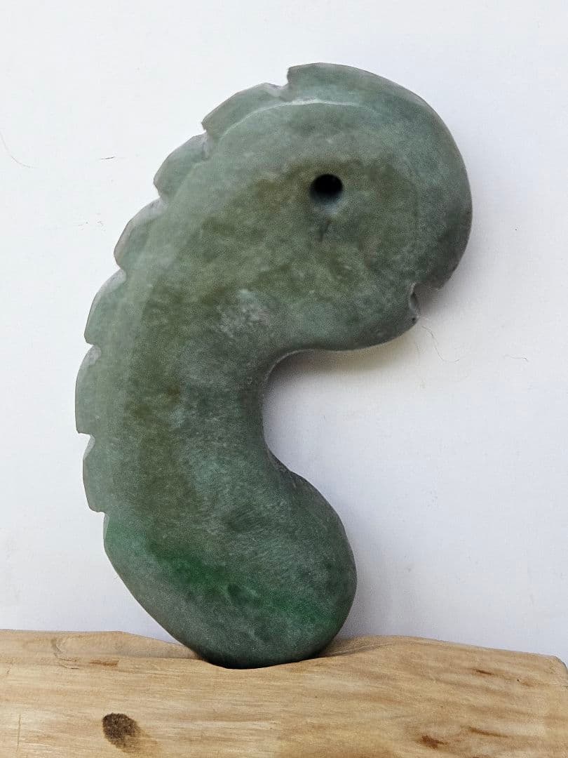 ひびき　　　　　　獣形　薙鎌 翡翠勾玉