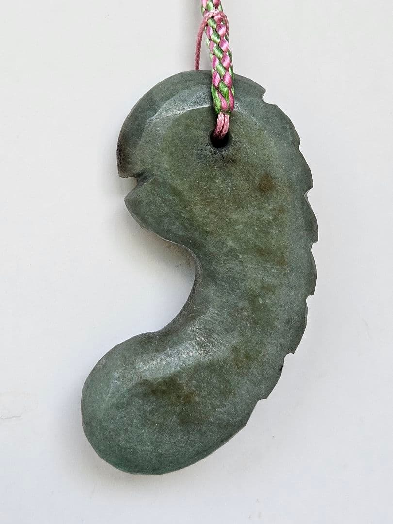 ひびき　　　　　　獣形　薙鎌 翡翠勾玉