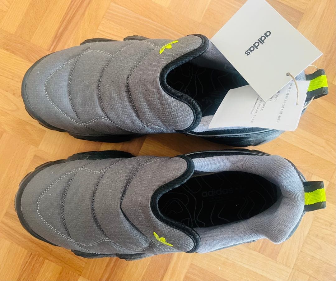 adidas RADLANDER グレー スニーカー