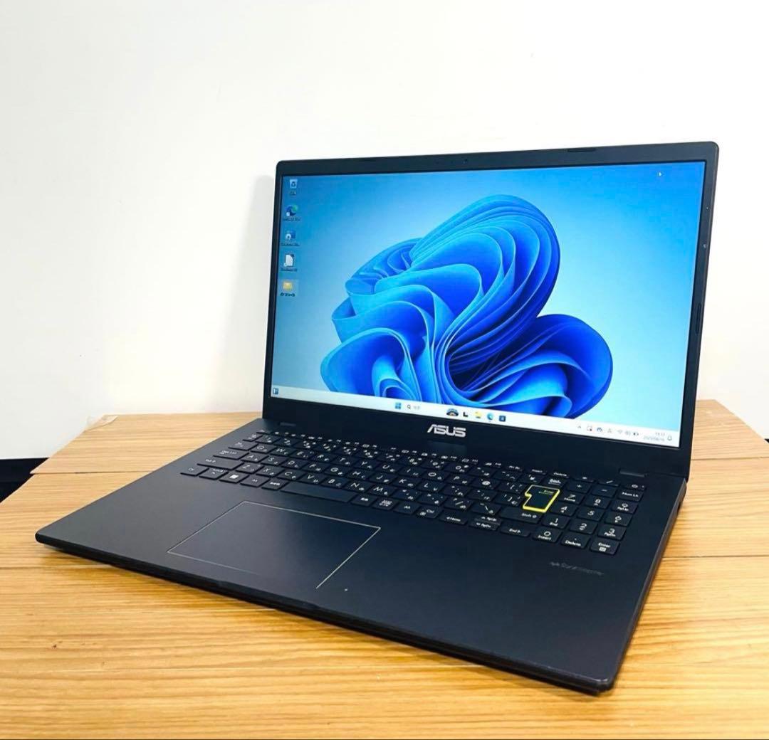設定済み2022モデル薄型ASUSノートパソコンSSDwin11オフィスカメラ