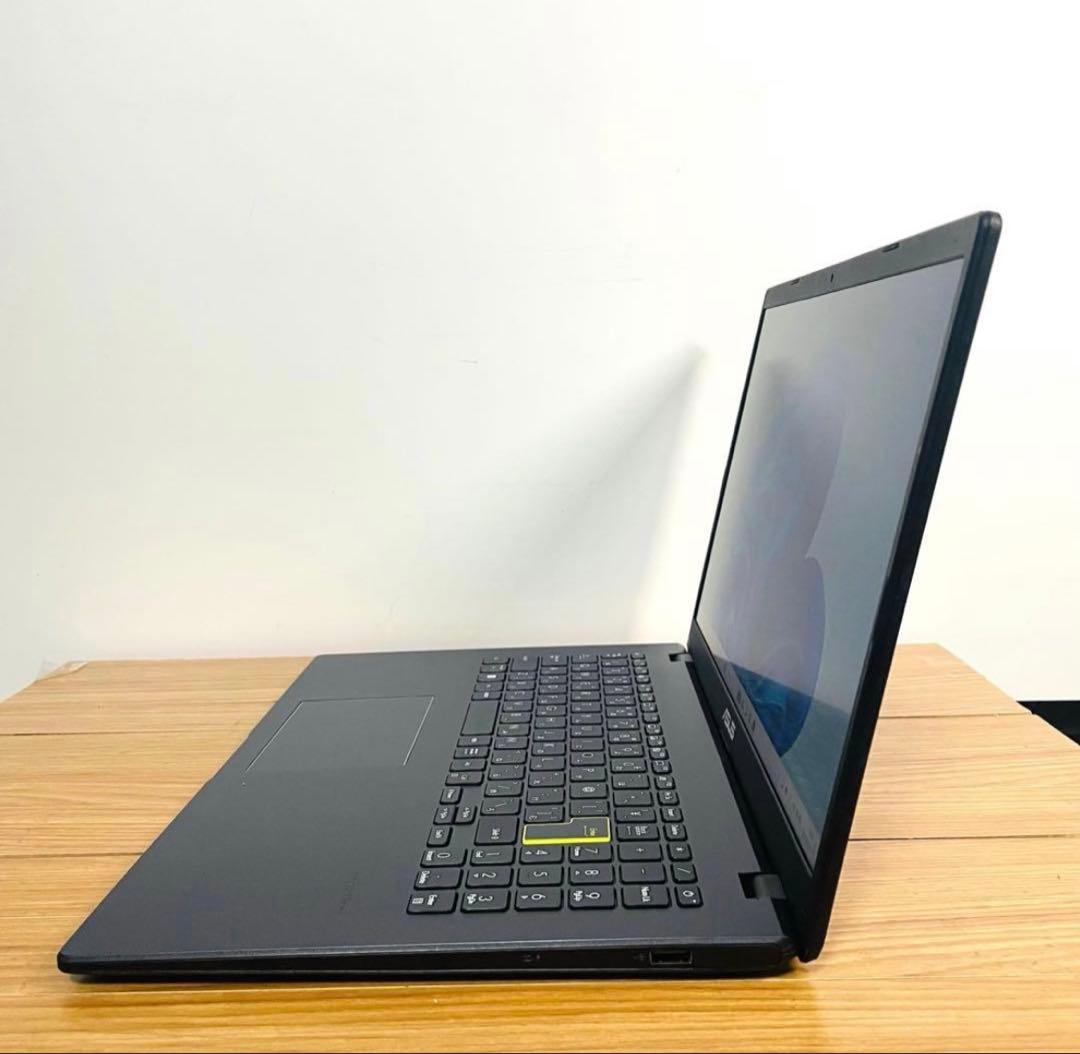 設定済み2022モデル薄型ASUSノートパソコンSSDwin11オフィスカメラ