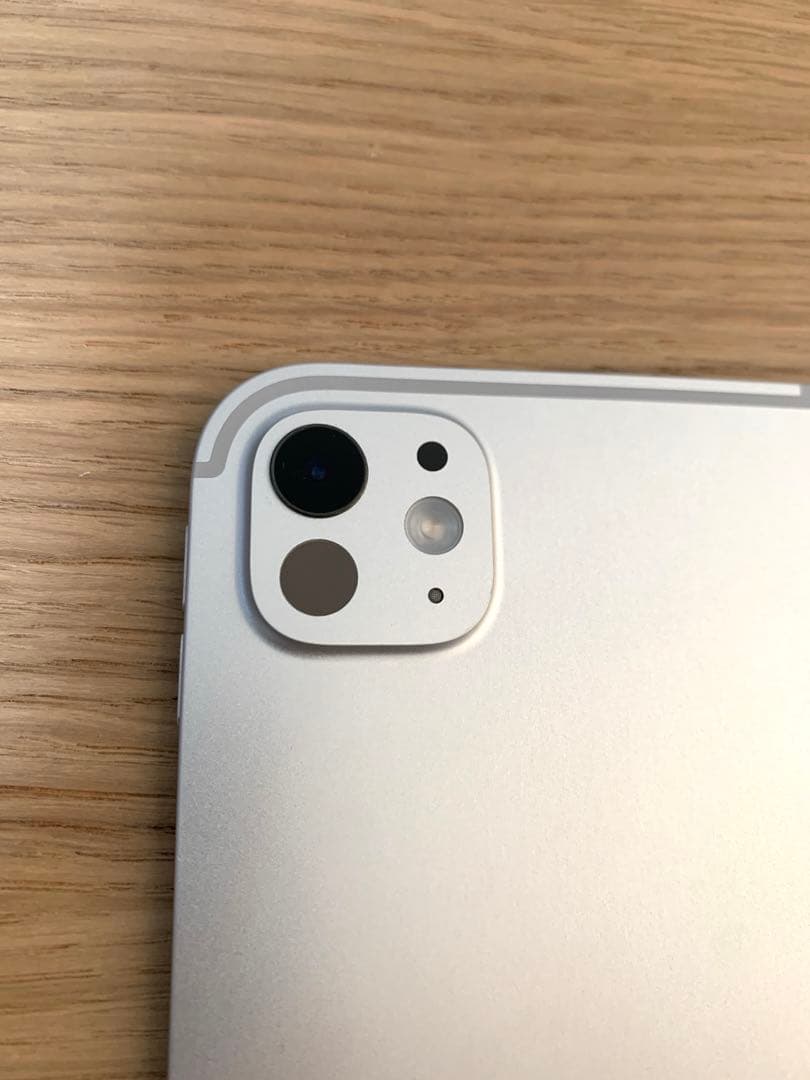 iPad Pro 13インチ M4 Cellular SIMフリー+ケース付