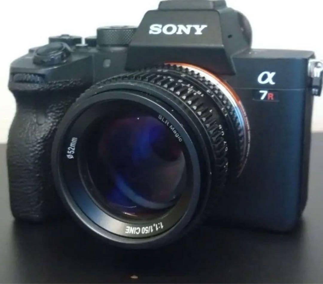 SLR Magic 50mm f/1.1 レンズ