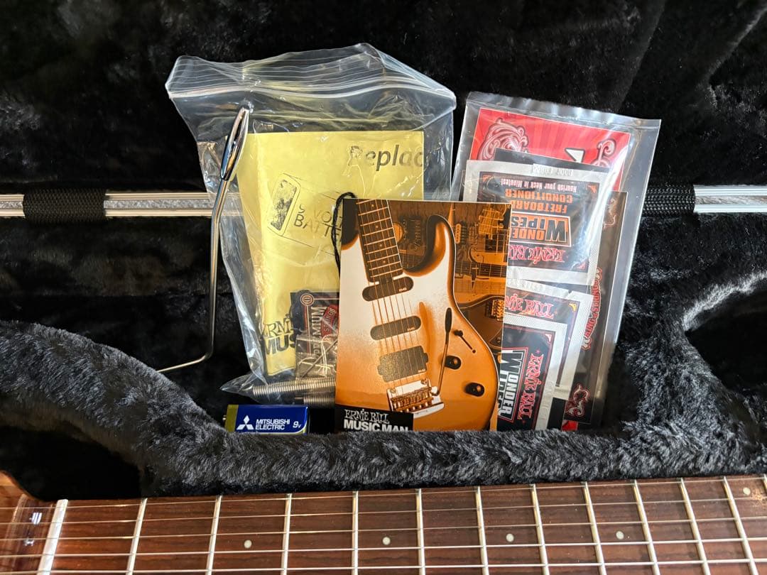 MUSIC MAN Luke Ⅲ HH Black 【2012年製】