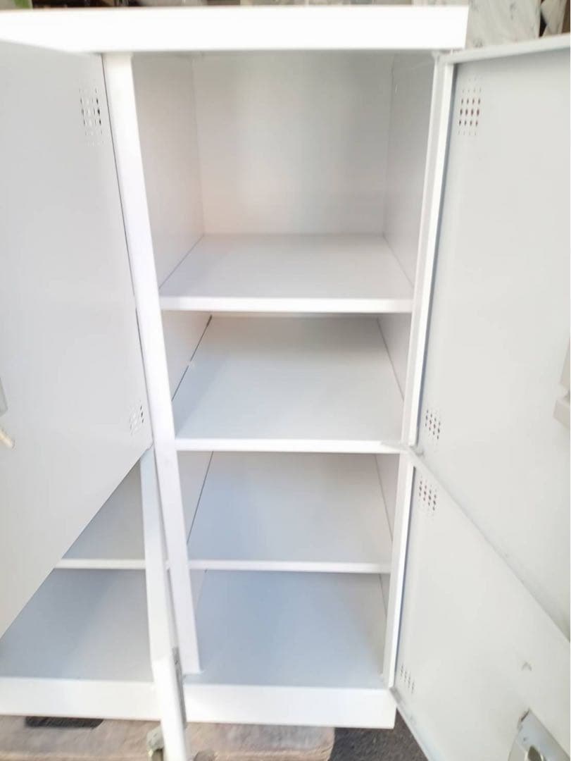 6人用ロッカー　鍵　スペアキー付き　スチール　幅90cm 高さ88.5cm