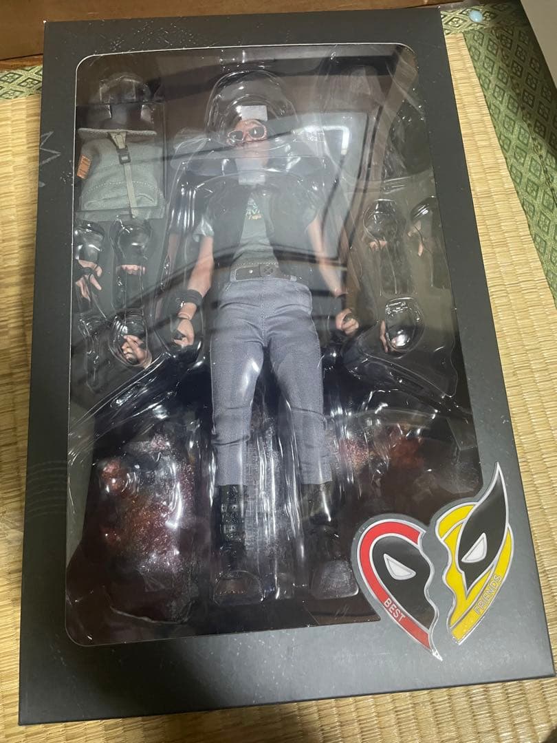 デットプール &ウルヴァリン　ホットトイズ　x-23 フィギュア