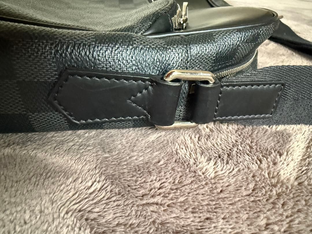 ルイヴィトン デイトンMM ショルダーバッグ ダミエグラフィット N41409