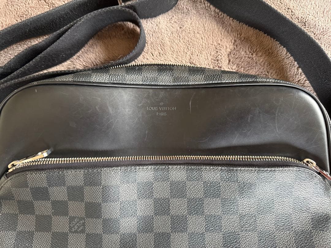 ルイヴィトン デイトンMM ショルダーバッグ ダミエグラフィット N41409