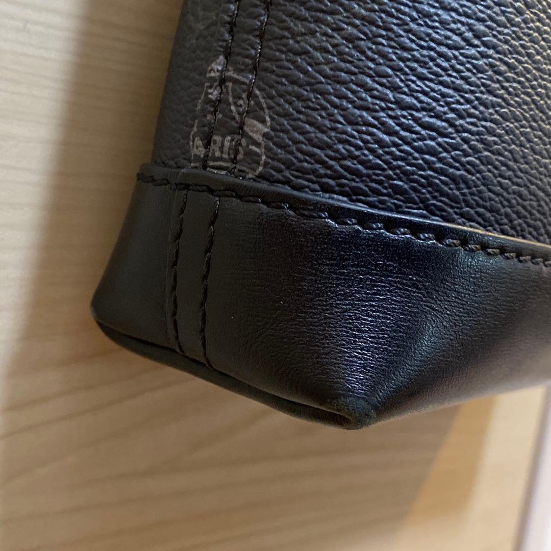 ベルルッティ ショルダーバッグ エスカパード シグネチャーキャンバス