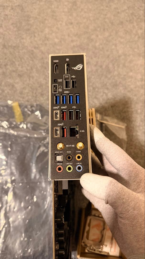 ROG STRIX Z790-F GAMING WIFI 動作確認済み