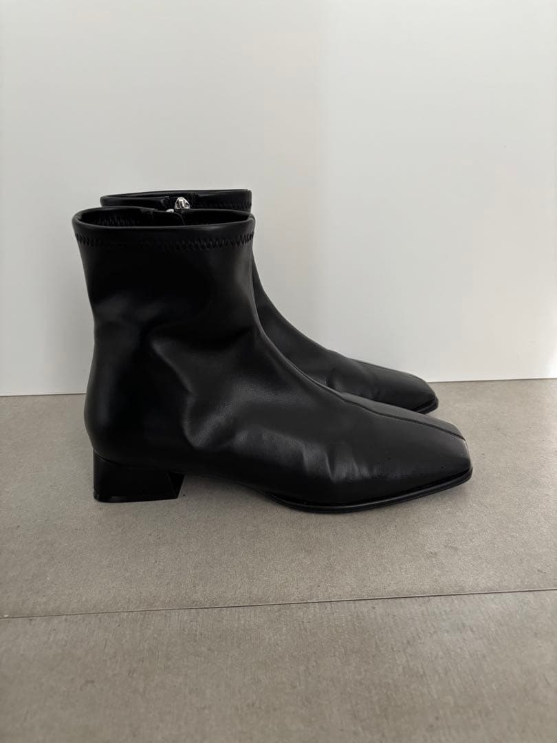 スクエアストレッチ ショートブーツ（3cmヒール）撥水