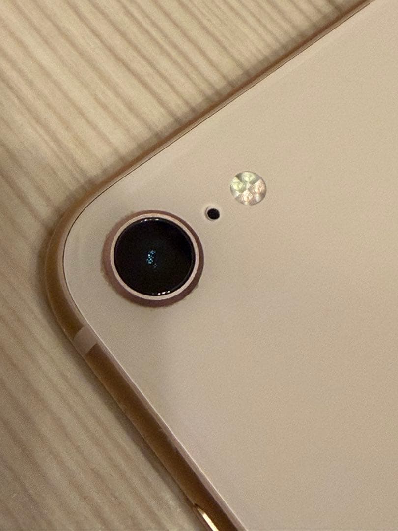 ⭐️美品⭐️iPhone8 ゴールド 64GB 送料込み