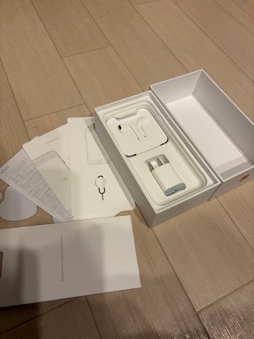 ⭐️美品⭐️iPhone8 ゴールド 64GB 送料込み