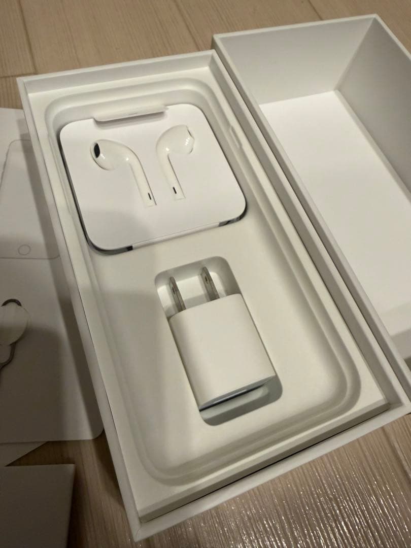 ⭐️美品⭐️iPhone8 ゴールド 64GB 送料込み