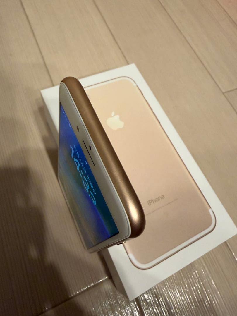 ⭐️美品⭐️iPhone8 ゴールド 64GB 送料込み