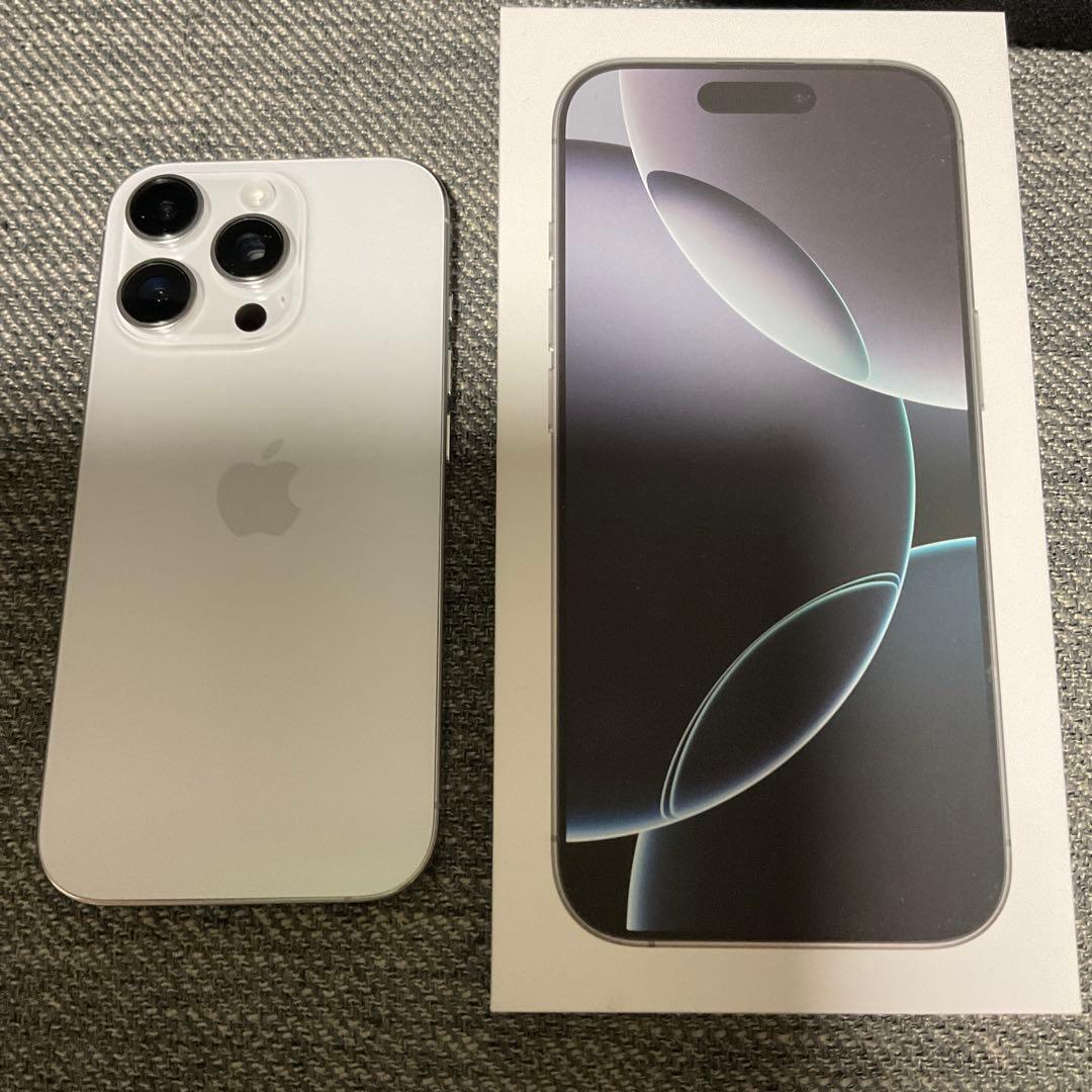 Apple iPhone 16Pro ホワイトチタニウム　256GB