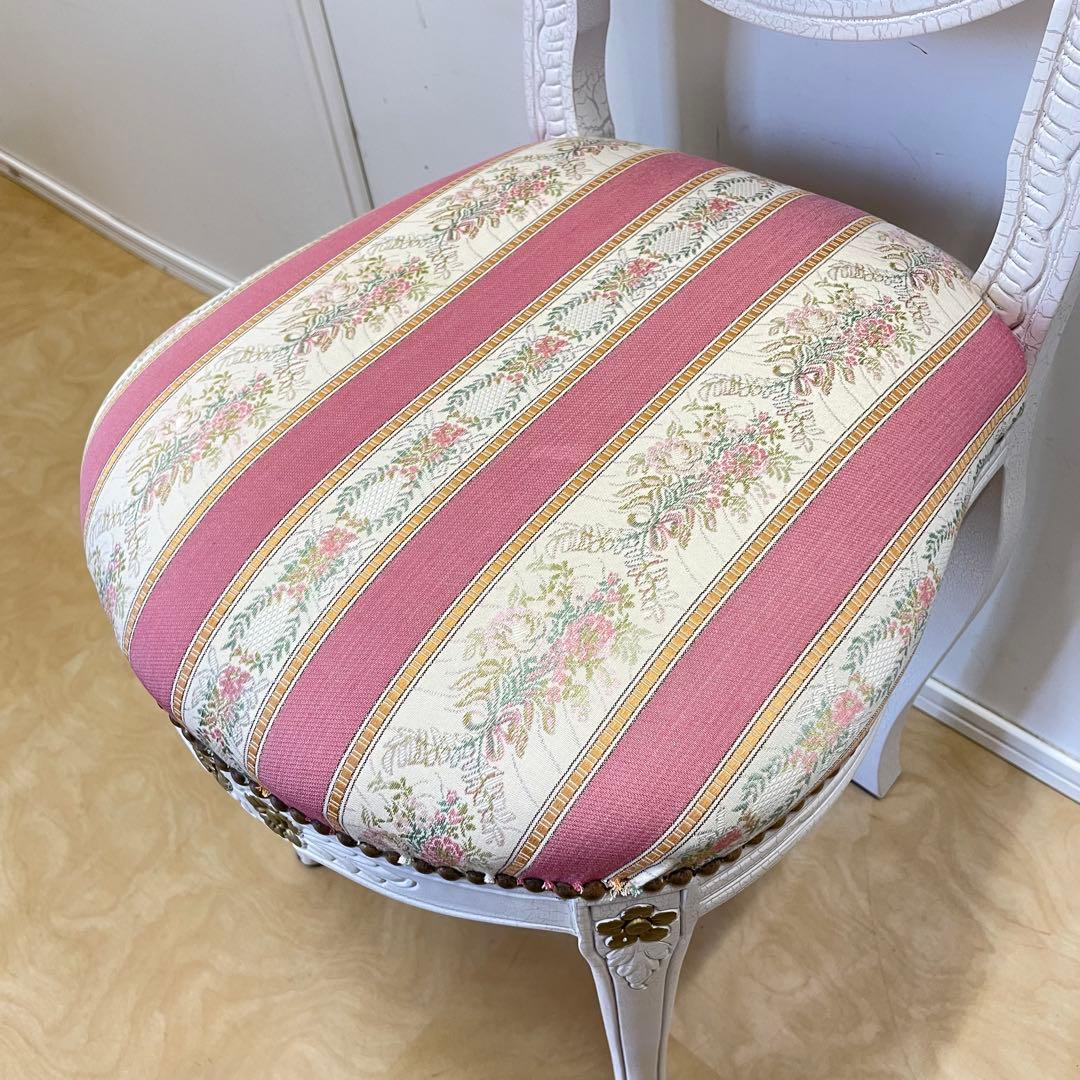 アンティーク調 チェア ロココ調 彫刻 鋲 白家具 椅子 イス 姫系 イタリア