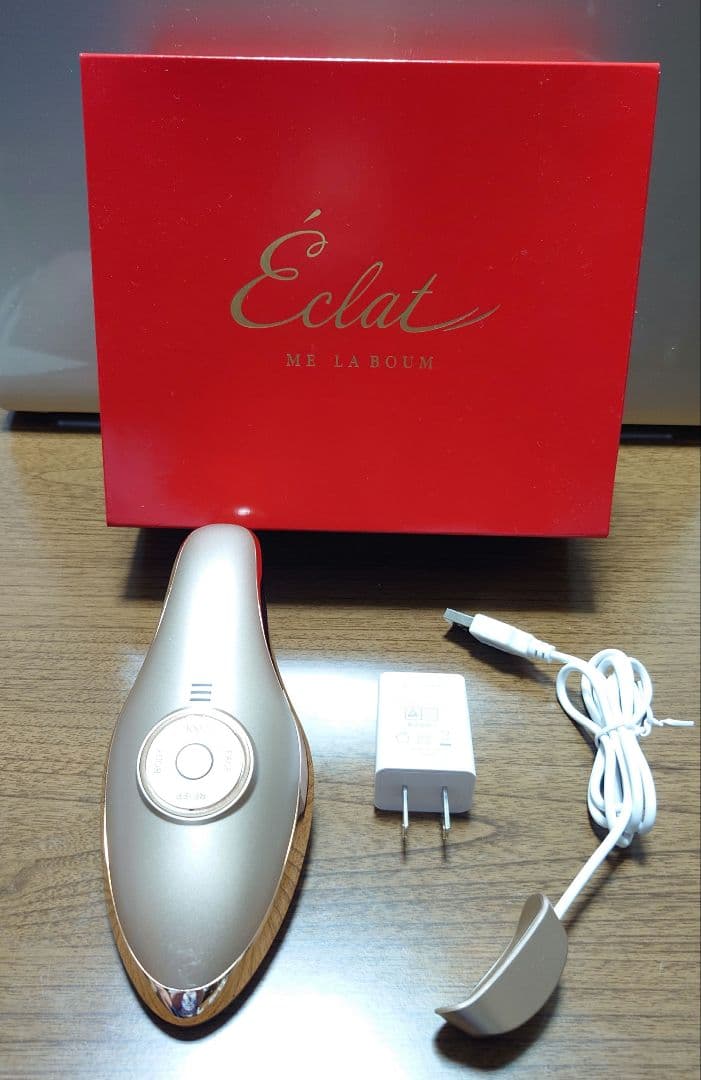 IKKOプロデュース美顔器　ラボンエクラ