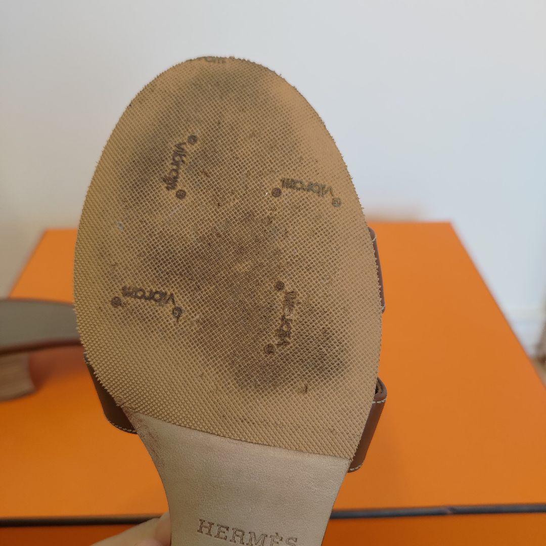 エルメス　オアジス　ゴールド　箱袋ショップカード付き　ソールカバー付き 37