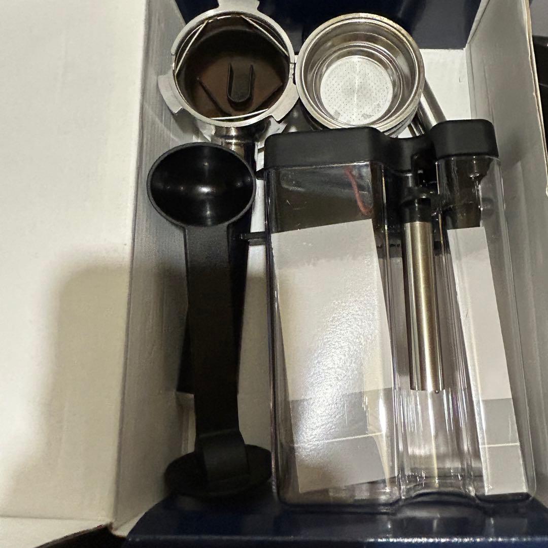 デロンギ エスプレッソ　カプチーノメーカー　EC860M