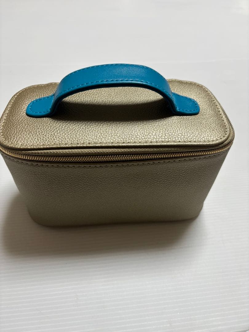 BULGARI ゴールド 化粧ポーチ