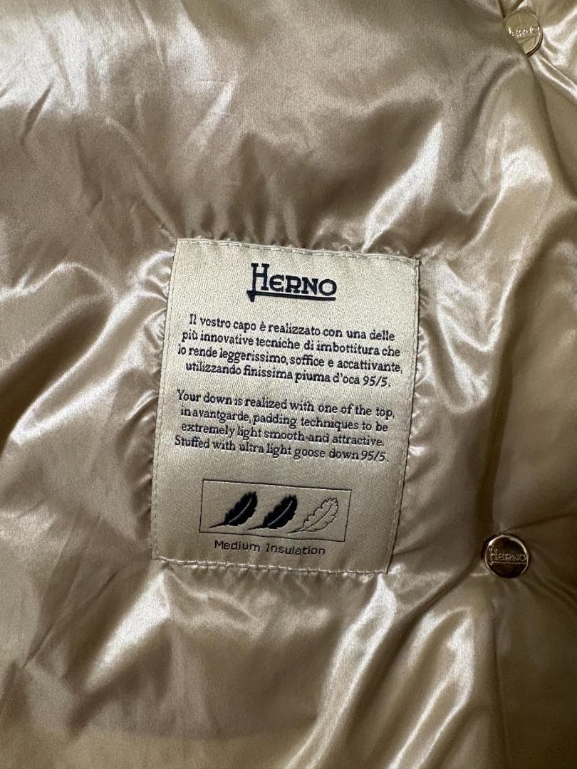 蠍*座様 難あり美品 HERNO ヘルノ DORA ダウンコート 42 ベージュ