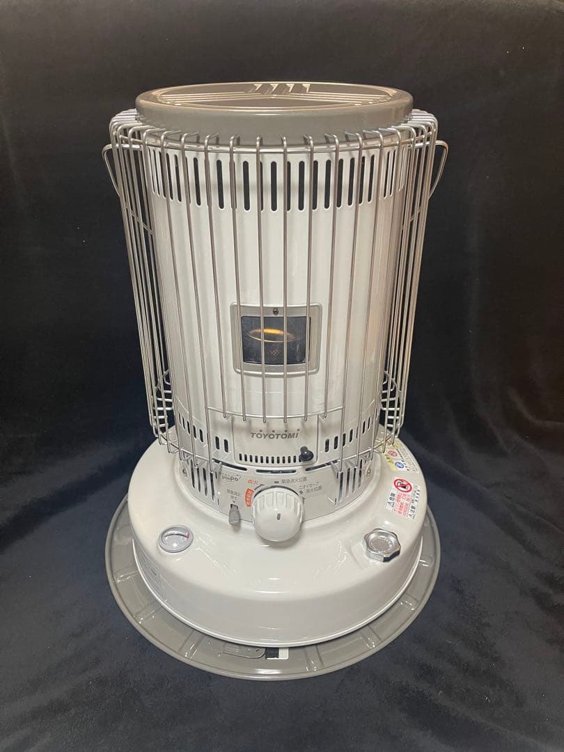 トヨトミ 石油ストーブ KS-67H W 23年式 美品 ANOBAケース付