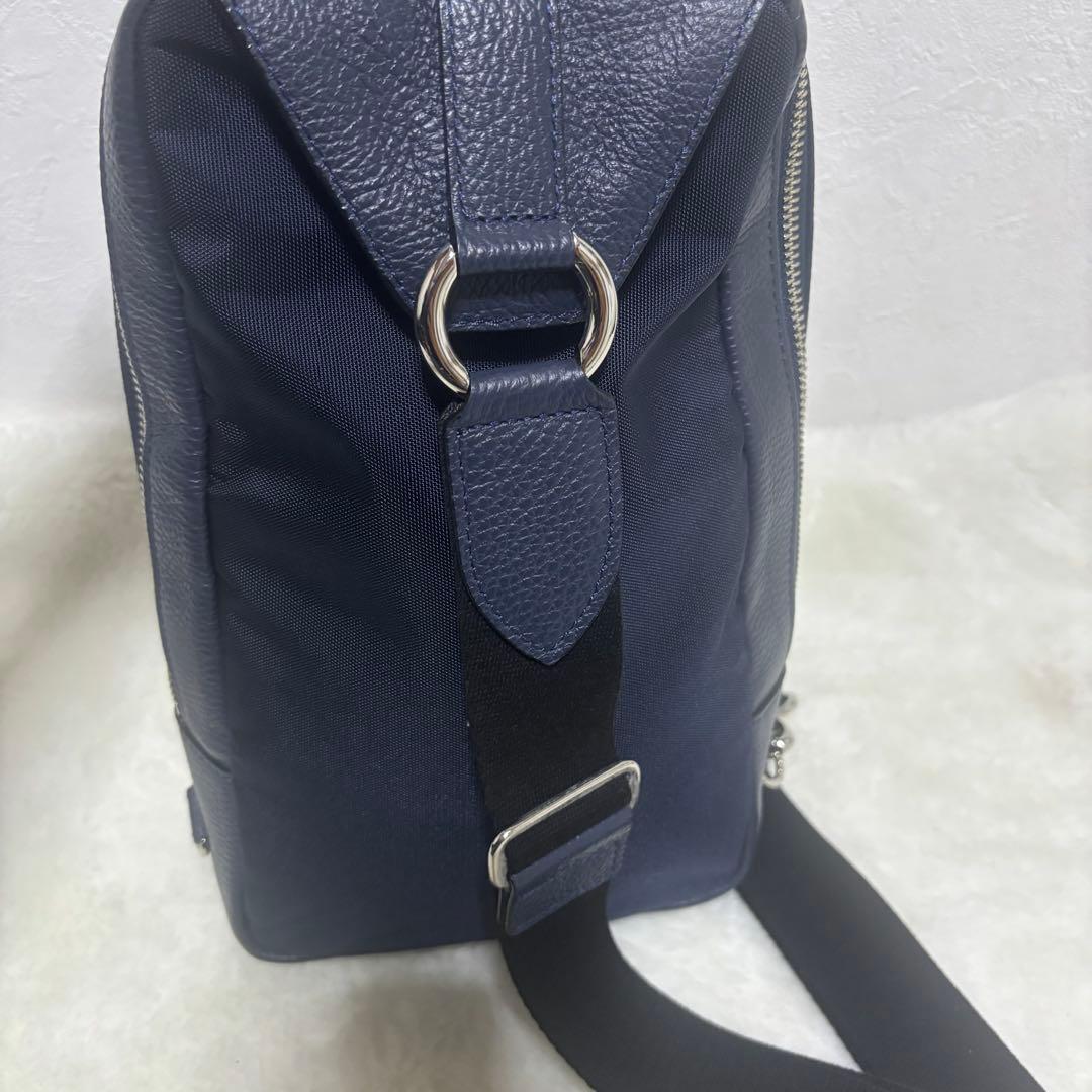 【現行 未使用級】サムソナイト ホクストン ボディバッグ　ネイビー　レザー