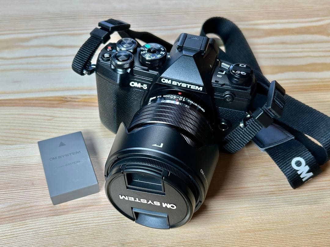 デジタルカメラ OM SYSTEM OM-5 12-45mm F4.0 PRO FL-700WR